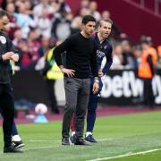 Arsenal boss Mikel Arteta looks on at London Stadium